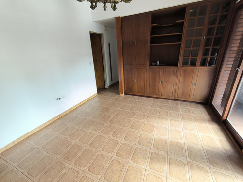 Venta Departamento 2 Dormitorrios En Calle 51 E/ 16 Y 17, La Plata.-