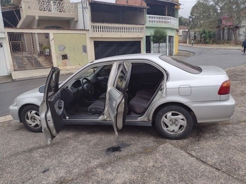 Imagem 6 de 10 de Honda Civic 2000 1.6 Ex 4p
