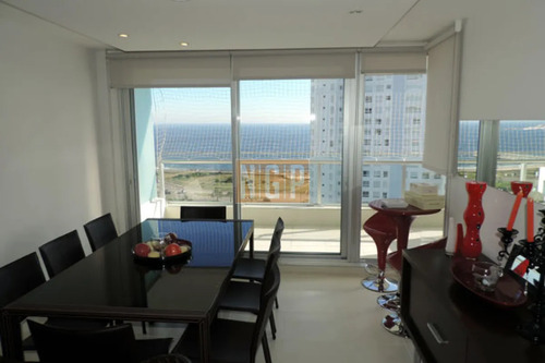 Importante Torre, Ubicada En Playa Mansa , Al Lado Del Resort Y Casino Conrad, Punta Del Este.-