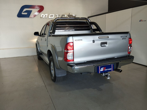 Toyota Hilux SW4 SR 4x2 2.7/ 2.7 Flex 16V Aut.