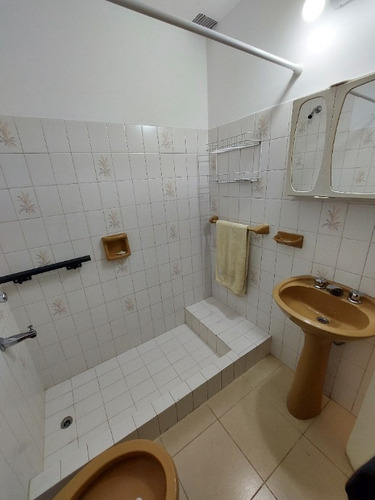 Imagen 6 de 14 de Departamento En Venta En Quilmes Oeste