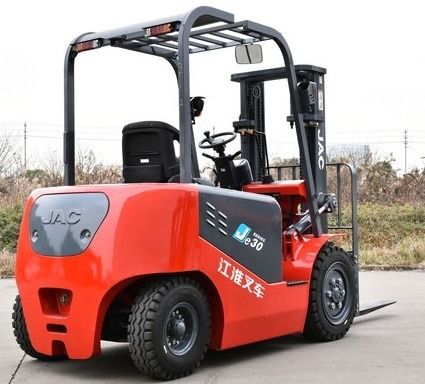 Imagen 5 de 8 de Autoelevador Eléctrico 1,6 A 3 Toneladas Ttriple 4800 Mm Jac