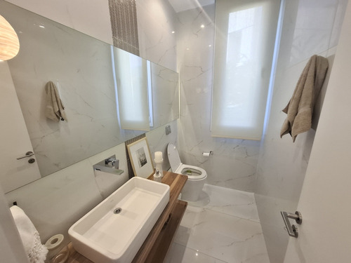 Casa . Venta. Buenos Aires Golf . Bella Vista.