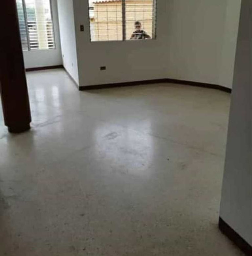 Imagen 7 de 16 de Oferton Casa Quinta, Altos De Barinas, 640 M2 Construcción