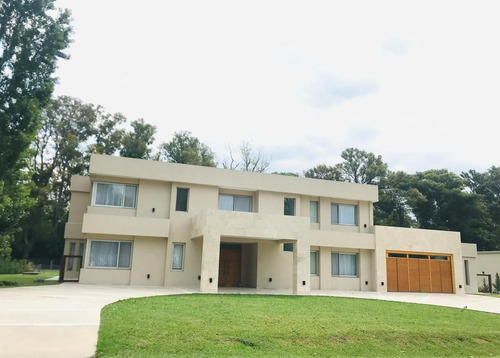 Imagen 2 de 26 de Casa - Comarcas De Luján