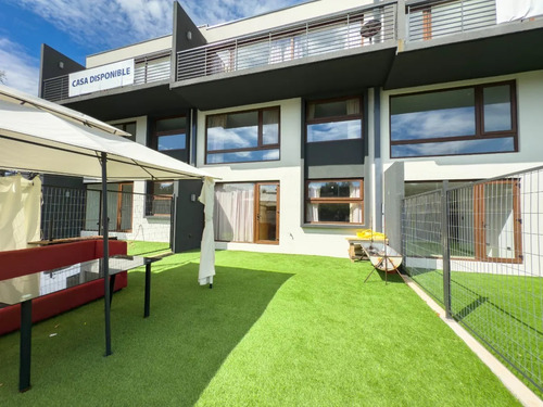 Townhouse En Lomas San Andrés