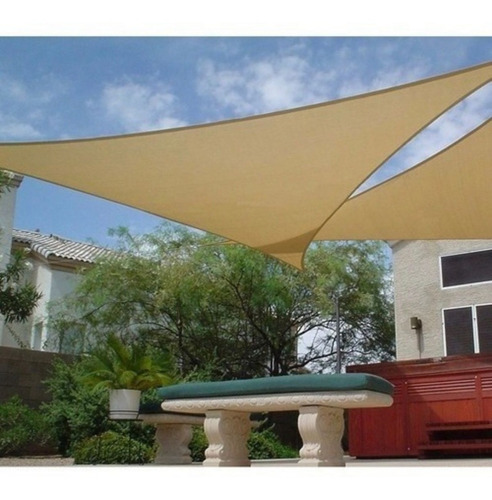 Imagen 2 de 2 de Toldo Vela Sombra Triangula Para Jardin De 3mt
