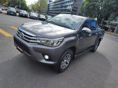 Imagen 8 de 15 de Toyota Hilux 2016 Srx 4x4 At Abasto Motors