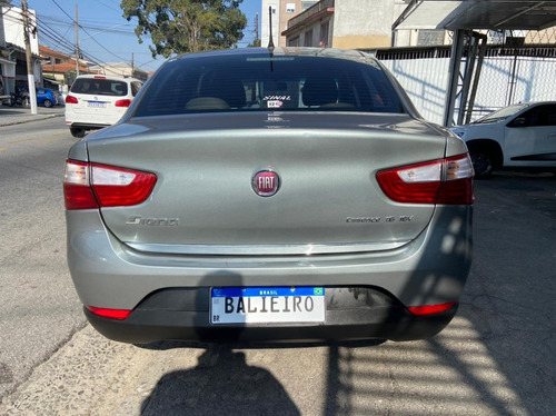 Imagem 4 de 10 de Fiat Grand Siena 1.6 Essence