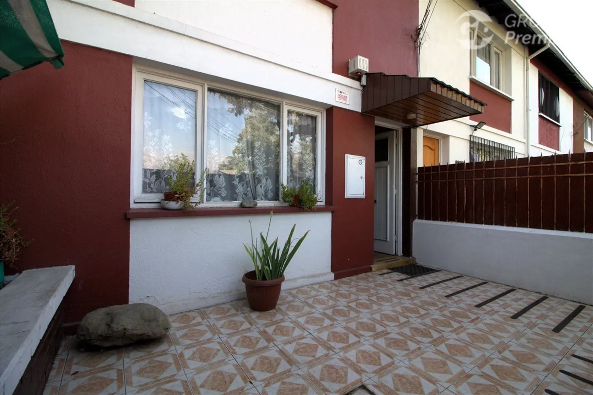 Imagen 2 de 25 de Casa En Venta En La Cisterna Av El Parrón Con 3d 1b 1e Patio