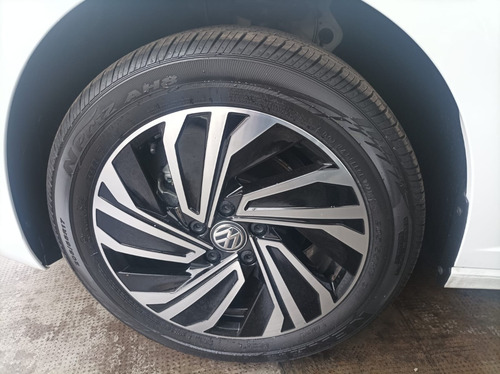 Imagen 16 de 18 de Volkswagen Vento Highline 250 Tsi 150cv 1.4 Turbo! At #28