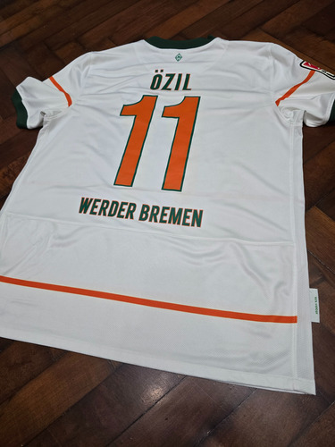 Camiseta Alternativa Werder Bremen 2009/10 Ozil 11 L (Usado)