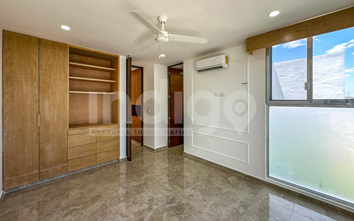Casa En Venta En Mérida En Privada El Origen, Xcanatún