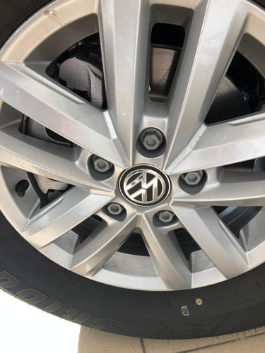 Volkswagen Amarok Trendline 4x2 Dc Mt. (mb)