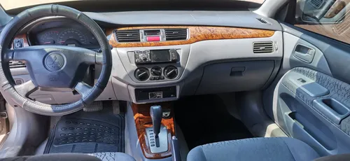 Caja Automático, Aire Acondicionado,seguro Y Tecno Hasta Sep