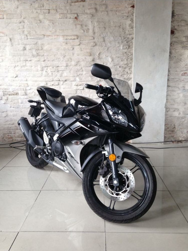 Yamaha R15