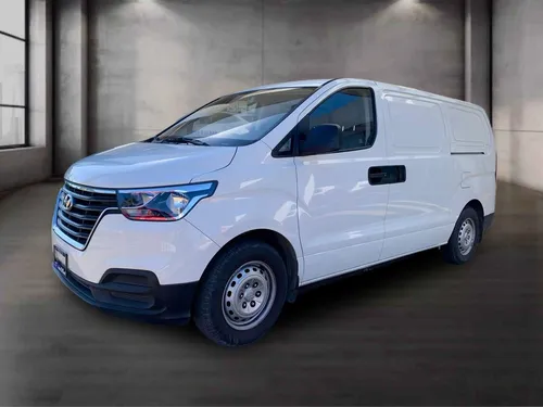 Hyundai Starex 2.4 Cargo Van