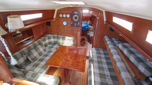 Pandora 32. Velero