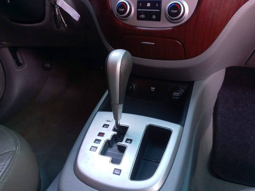 Imagem 8 de 10 de Hyundai Santa Fé 2.7 Mpfi Gls V6 24v 200cv Gasolina 4p