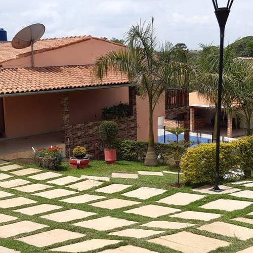 Imagem 5 de 9 de C02-vendo Chácara Em Ibiúna Com Piscina E Fogão A Lenha!!