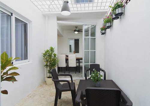 Casa Amueblada, 3 Dorm. En Zona Colonial