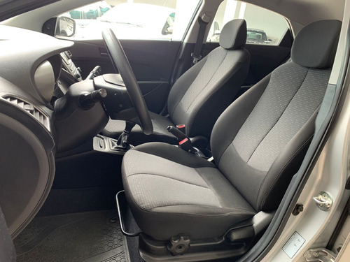 Imagem 10 de 12 de Hyundai Hb20 Confort 1.0 Flex 2018