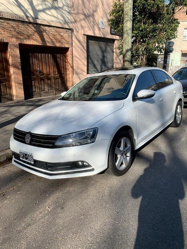 Volkswagen Vento 2.5 Luxury 170cv 2015