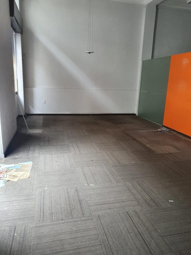 Imagen 4 de 30 de Edificio Entero En Piedras Esq Misiones