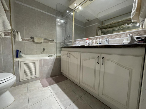 Imagen 12 de 16 de Venta Apartamento 2 Dormitorios Y Servicio - Puerto Del Buceo -