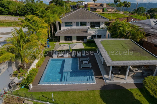 Espectacular Casa En Venta En Loma Linda. De Lujo Total. Gf