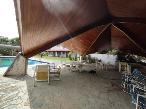 Venta De Hermosa Casa En Prados Del Este