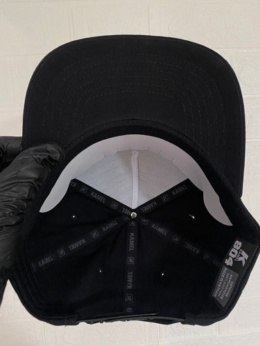 Gorra Demonio De Tasmania Placa A Color Kamel 804 Negro Ajustable