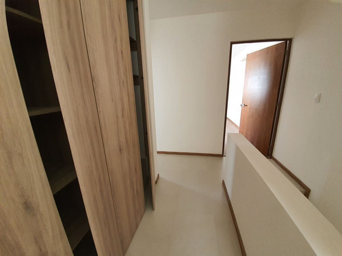 Imagen 20 de 30 de Casa En Venta Alto Lago