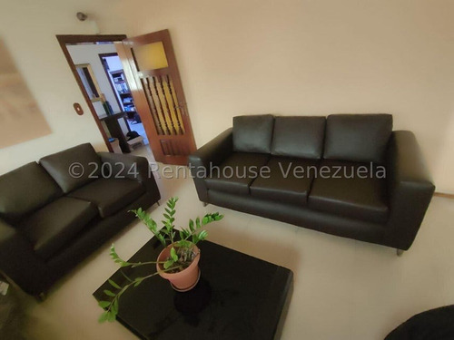 Juan Carlos González. Renta House Carabobo Vende Hermosa Casa Urb. Trigal Norte Valencia Mls #24-28944 Rah/jcg.