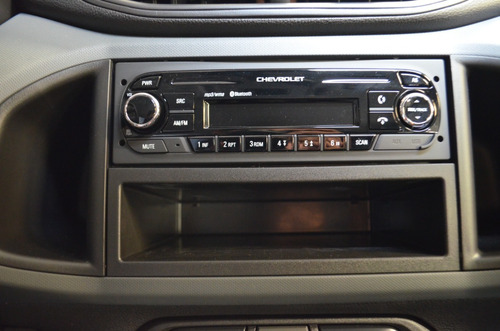 Imagen 13 de 17 de Chevrolet Nuevo Onix Joy Plus 1.4 N Mt #am