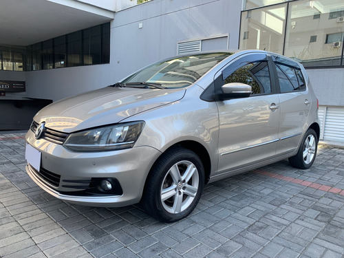 Volkswagen Fox 1.6 16v Msi Highline Total Flex I-motion 5p