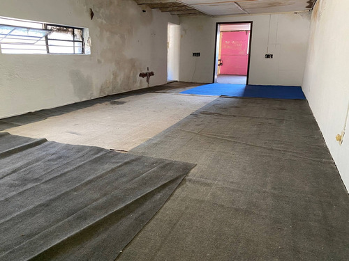 Local Comercial + Apartamento, Av. Agraciada Y Bv. Artigas