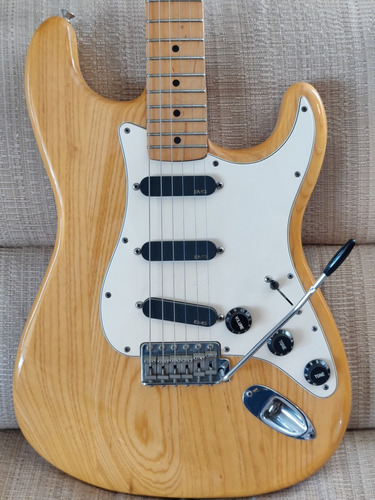 Espectacular Fender Stratocaster Classic 70 