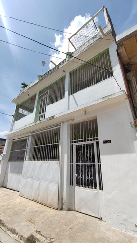 Se Vende Casa En Urb Las Delicias En Santa Rita  Negociable    16js