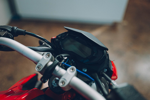 Benelli Tnt 150i Financia En 60 Cuotas Delcar Motos ®