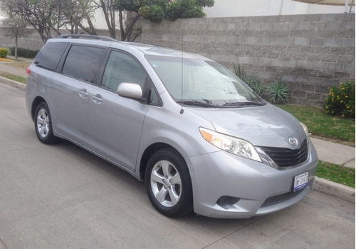 Toyota Sienna 3.5 Le V6/ At