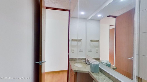 Imagen 11 de 21 de Vendo Apartamento En El Pino(bogota) C.m 23-1205
