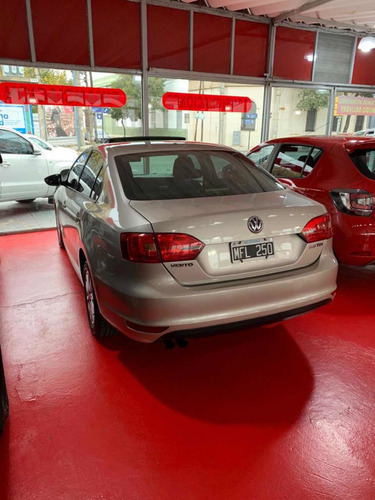 Volkswagen Vento 2.0 Tdi