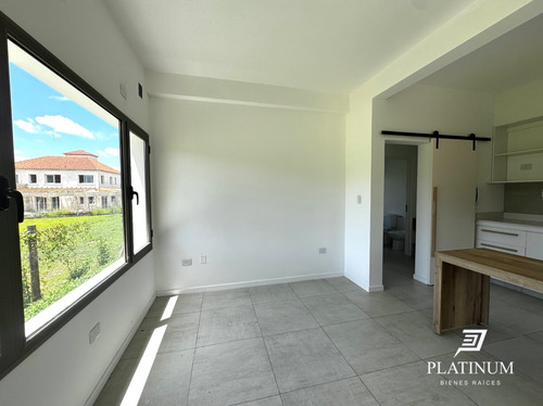 Venta Departamento 1 Dormitorio Vaqueros Con Cochera