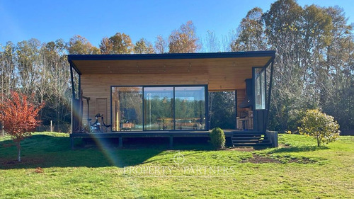 Casa Espectacular Con Quincho En Terreno De Media ...