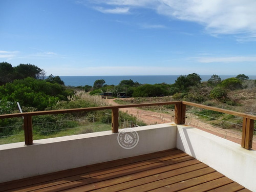Mburucuya En Punta Del Diablo