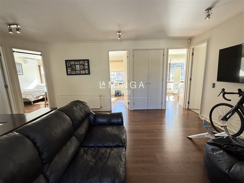 Casa En Venta De 6 Dorm. En Lo Barnechea