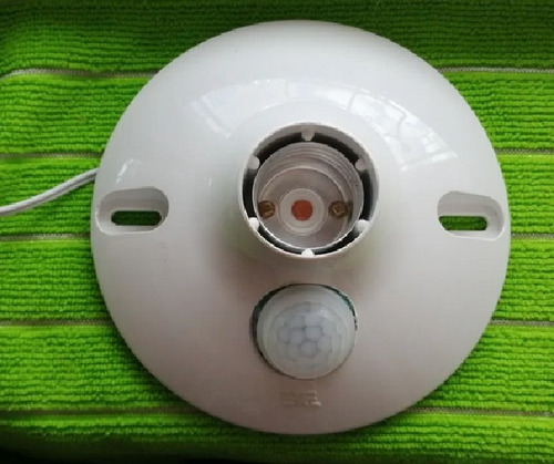Roseta Plafón Con Sensor Luz Y Movimiento 12v 24v Apto Solar