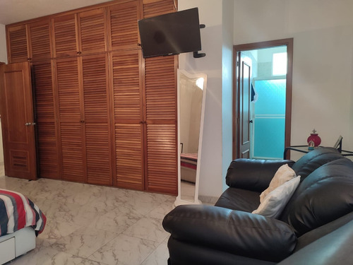 Imagen 24 de 28 de Mariaestela Boada, Vende Excelente Apartamento En Lecheria. 04248354464