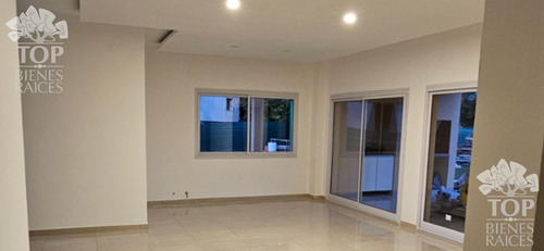 Casa En Venta-el Nacional Club De Campo-rodriguez-pilar